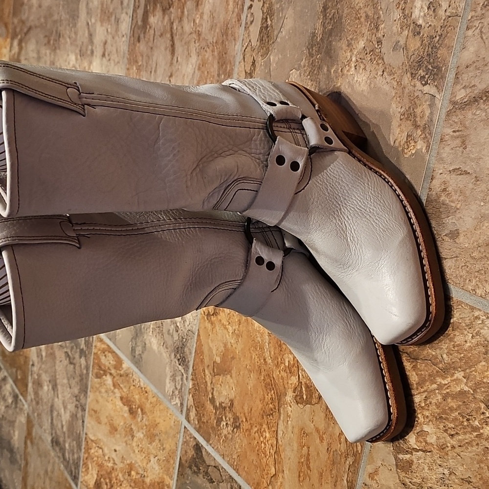 FRYE Near-NEW USA White 12R/G Harness Biker Boots